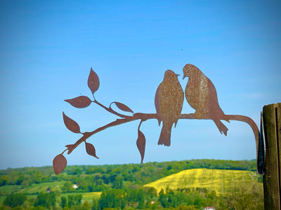 Exterior Rustic Metal Love Birds Garden Fence Shed Sign Home Yard Hanging Art Outdoor Patio Log Cabin Sculpture  Gift   Present