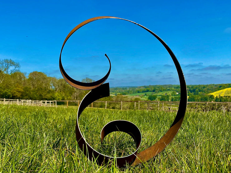 Exterior Rustic Abstract Ribbon Ring Rusty Metal Garden Stake Yard Art  Centre Piece Flower Bed Sculpture  Gift   Present