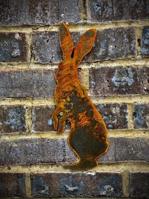 Medium Exterior Rustic Peter Rabbit Hare Garden Wall House Gate Sign Hanging Metal Art Sculpture  Gift   Present