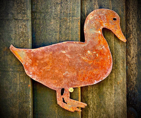 Medium Exterior Rustic Rusty Duck Bird Garden Wall Hanger House Gate Fence Sign Hanging Metal Art Lake River Stream Sculpture  Gift
