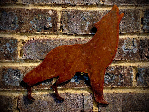 Small Exterior Rustic Rusty Wolf Howling Animal Garden Wall Hanger House Gate Fence Sign Hanging Metal Art Shed Sculpture  Gift