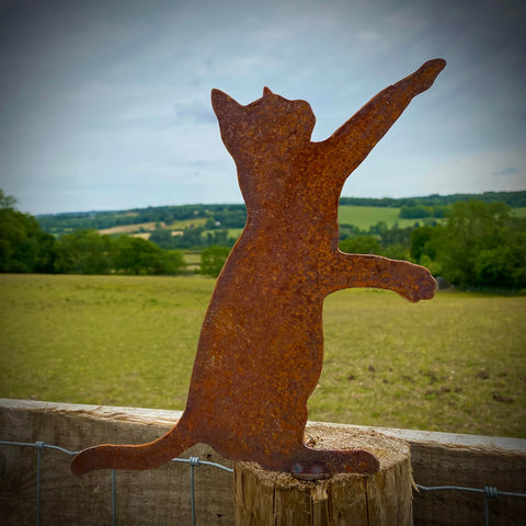 Exterior Rustic Rusty Metal Cat Playing Garden Fence Topper Yard Art Gate Post  Sculpture  Gift   Present
