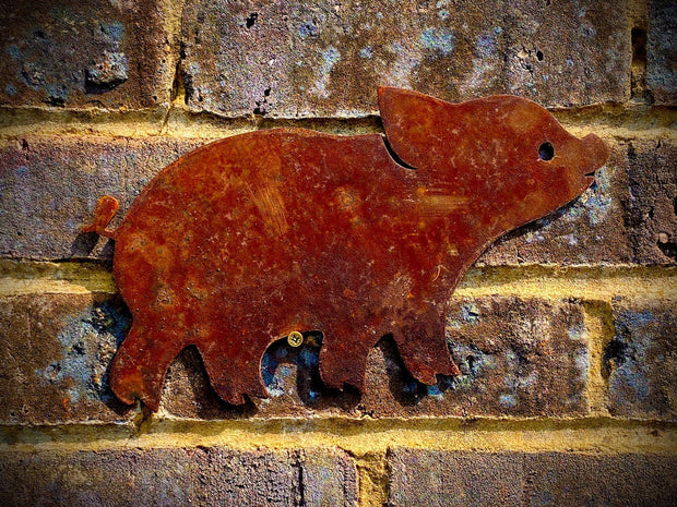Small Exterior Rustic Piglet Pig Farm Animal Garden Wall Hanger House Gate Fence Sign Hanging Metal Art Sculpture  Gift