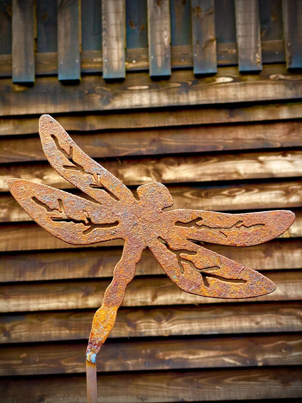 Exterior Rustic Metal Dragonfly Garden Stake Yard Art  Sculpture Flower Bed Vegetable Patch Wildlife Gift Present