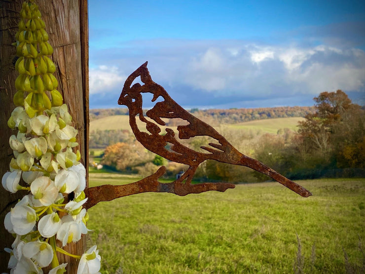 Cardinal Bird Branch Fence Topper