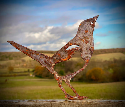 Exterior Rustic Magpie Bird Wildlife Fence Topper Tree Art Garden Art Yard Art Flower Bed Metal Garden Stake  Idea  Gift