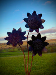 Exterior Rustic Bunch Of Sunflowers Flowers Rusty Metal Garden Stake Yard Art  Centre Piece Flower Bed Sculpture  Idea  Gift