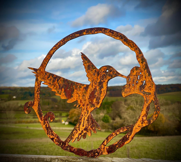 Exterior Rustic Hummingbird Wreath Wildlife Fence Topper Tree Art Garden Art Yard Art Flower Bed Metal Rusty Garden  Idea  Gift