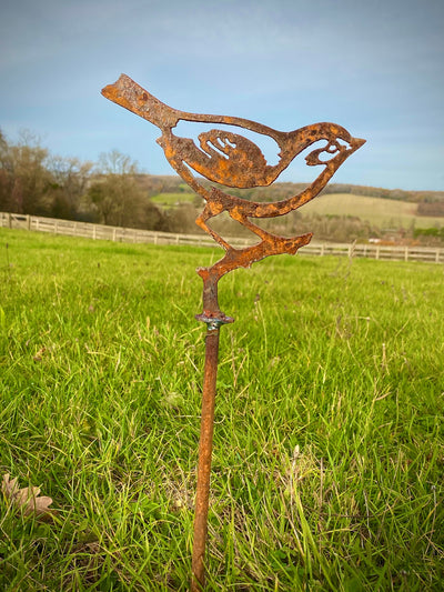 Exterior Rustic Goldfinch Finch Bird Wildlife Garden Stake Garden Art Yard Art Flower Bed Metal Rusty Garden  Idea  Gift