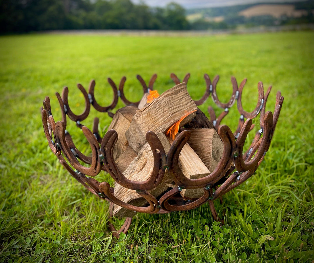 Horseshoe Firepit Ash Pan - Horse Shoe Sculpture – Rustic Garden Art