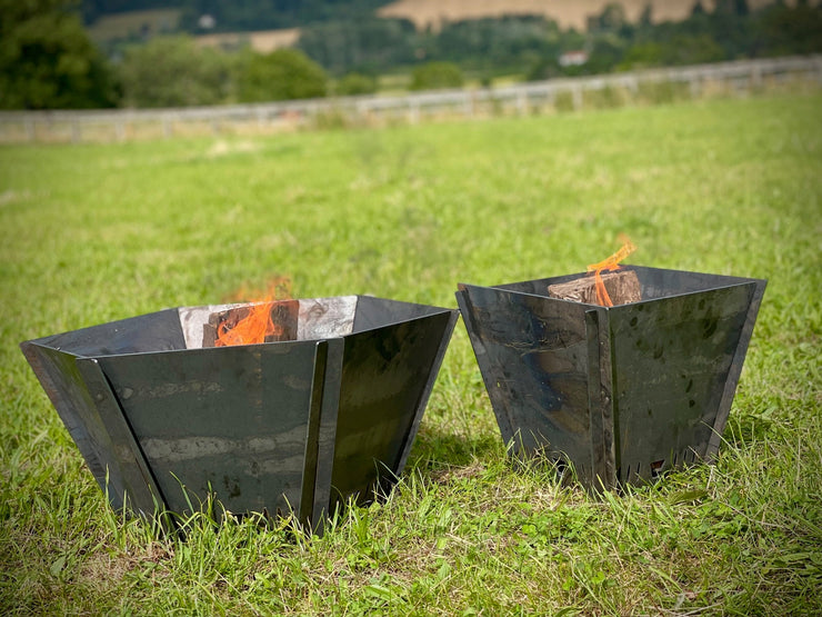 Flat Pack Fire Pit For Camping & Travelling