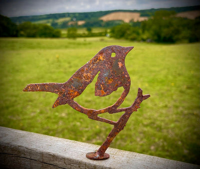 Small Robin Branch Fence Topper