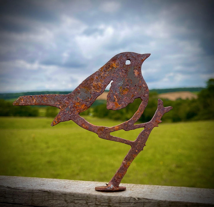 Small Robin Branch Fence Topper